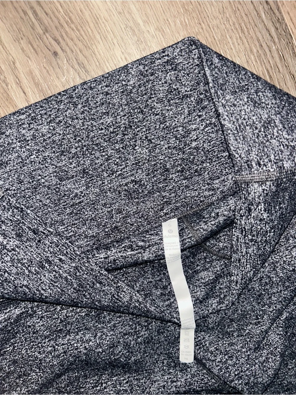 lululemon athletica Women's High-Rise Black & Gray Speckled Leggings